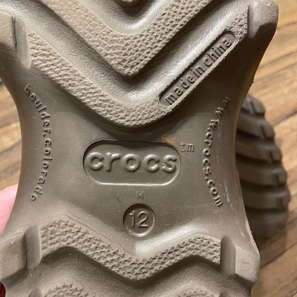 Crocs All Terrain Axle Men’s 12 Brown Leather Duck Boat Lace Clogs Comfy Shoes - Picture 9 of 10